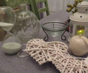 Assorted Decorator Items