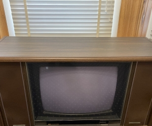 Vintage 1970’s AWA TV