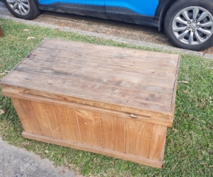 Storage chest