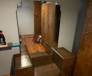 Bedroom vanity