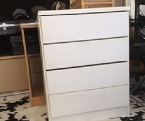 Chest of drawers