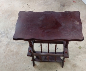 Side table/Magazine rack
