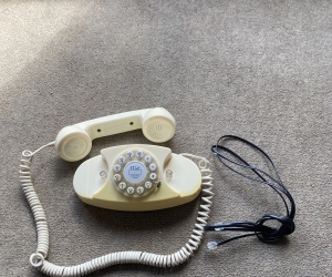 Vintage look phone