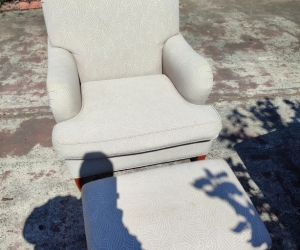 2 Armchairs plus 1 ottoman