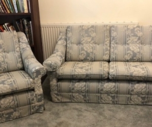 Lounge suite