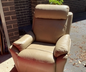 Electric lift recliner chair, leather