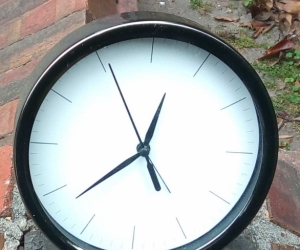 Stylish bedside clock