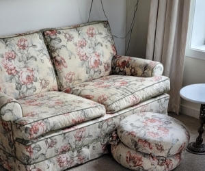 2x 2seater Lounges plus Otterman
